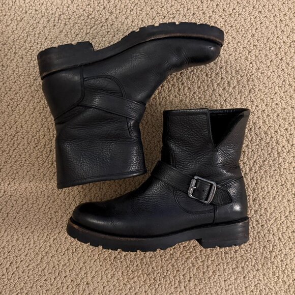 Frye Shoes - Frye "Veronica" Shearling Lined Boot